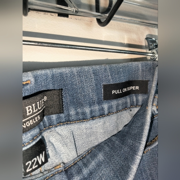 Judy Blue (Size 22W) Blue Medium Wash Super Flare Pull-on Denim Stretch Jeans - Picture 5 of 8